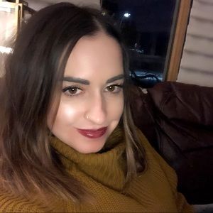 Meet your Posher, Rachel